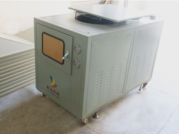 5HP冷凍機(jī) 5HP冷凍機(jī)