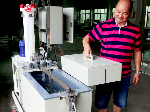 單槽電鍍化學(xué)鎳設(shè)備 單槽電鍍化學(xué)鎳設(shè)備